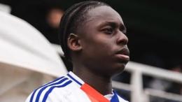 Ha appena compiuto 18 anni e la Juventus lo blinda fino al 2029: l'ex Lione dopo l'arrivo estivo brucia le tappe