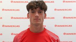 Giocava nei Dilettanti, si è trovato a debuttare in Serie B davanti a 30mila persone: la favola del difensore