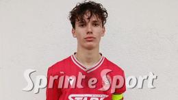 Gli errori difensivi decidono una sfida combattutissima: gli outsider del campionato fermano la corazzata seconda