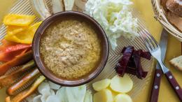 Bagna Cauda Day: dal 21 novembre 2025 al 1 febbraio 2026, il rito piemontese che unisce il mondo