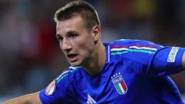 Va sotto nel fango e nel diluvio, si scatena con 4 reti una più bella dell'altra: questa Italia è da battaglia!