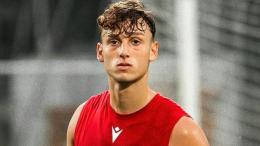 Risale dai Dilettanti e inizia a far gol anche nelle amichevoli con club di Serie A, l'attaccante ha tanta classe