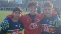 Un rigore del vice capitano e il portiere li fanno volare in vetta: ora testa al confronto diretto