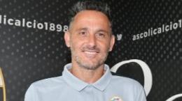 Fa 16 punti in 16 partite e viene esonerato, lo strano caso dell'attaccante da 200 gol tra i Professionisti