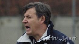Scossa salvezza! Lo storico allenatore torna in categoria e aspetta il derby con il figlio