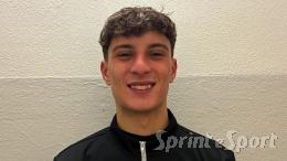 La maledizione è distrutta! Restano in 10, il bomber fa tripletta e regala la prima vittoria in casa 