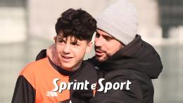 Due prodezze del fantasista, vincono la quinta partita consecutiva e sognano il primo posto 