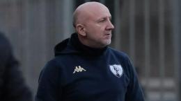 Solo 3 punti nelle ultime 7 partite, esonerato l'allenatore arrivato fino in A partendo dalla squadra della sua città