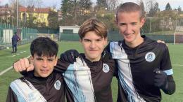 I padroni di casa colpiscono al momento giusto: segnano tre gol e blindano il podio