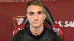 Rimasto a piedi per l'esclusione della squadra, si sposta di 570 chilometri e approda nella super-ambiziosa piazza