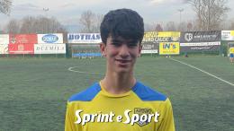 Da mezzala, ad ala a punta centrale: il segreto del bomber capocannoniere del suo girone passato da 2 a 20 gol stagionali