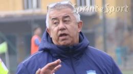 Torna in pista l'allenatore che non ha paura delle difficoltà, succede al tecnico esonerato da vincente