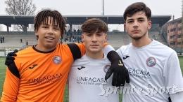 Due lampi in otto minuti, un portiere clamoroso e un finale da brividi infiammano il campionato