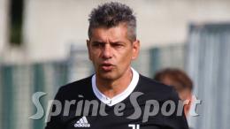 Lo scontro diretto è fatale: esonerato il tecnico che fu lasciato a piedi dopo aver vinto un campionato