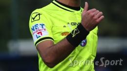 Tutti a casa! Porte più basse di 20 centimetri, non si gioca una partita di calcio giovanile