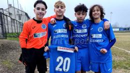 Simone torna in campo dopo 4 mesi, il bomber segna il gol numero 20, la capolista saluta il 2025 tra mille emozioni