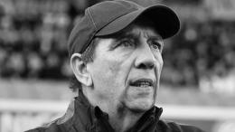 A 72 anni ci lascia un protagonista del calcio dei bei tempi, gioc&ograve; sempre per la stessa squadra e fu allenatore pratico