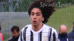 Debutta in Serie A dal 1&deg; minuto sfidando Nico Paz, un doppio-salto pazzesco per il difensore 20enne