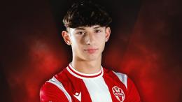 Il debutto in prima squadra a 17 anni, la maglia della Nazionale e ora l'approdo in Serie B: il talento corre veloce