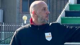 Esonerato l'allenatore, in panchina ecco il giocatore simbolo dei bei tempi della Serie A: il club sceglie il cuore