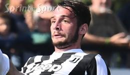 Ha giocato per anni alla Juventus, ora vola sull'Isola: il difensore &egrave; pronto a far risalire il club che lanci&ograve; Zola