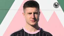 Ha giocato per tanti anni tra Milan e Genoa, ora arriva nella neo promossa che non ha paura: il 21enne far&agrave; muro in difesa