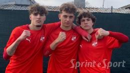 La zampata del centrocampista e il lampo nel finale regalano il secondo posto in classifica