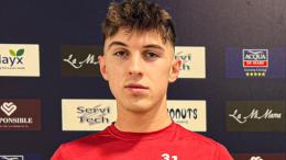 Debutta con la nuova squadra e ci mette appena 10 minuti per fare gol, per il 22enne &egrave; una giornata da sogno