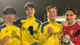 &Egrave; spettacolo! Il portiere fa i miracoli e tre sigilli blindano i quarti di finale