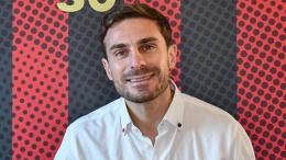 Ha 2 promozioni in Serie A in carriera e sa far girare le squadre, il 30enne arriva in rossonero per accelerare il gioco