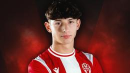 Ecco un vero capolavoro del vivaio, il ragazzo spuntato dalle giovanili e in prima squadra a 17 anni approda in Serie B