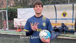 Uragano Vianney, realizza una tripletta da sogno e si porta il pallone a casa