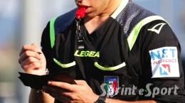 Succede di tutto: 6 gol, parapiglia in tribuna e in campo, gara sospesa e poi ripresa