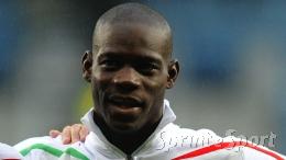 &laquo;Uh uh, vai a mangiare le banane&raquo;: Balotelli denuncia insulti razzisti durante una partita a Dubai