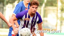 128 gol nel settore giovanile, a 16 anni fa il suo esordio in prima squadra con la stessa maglia che indossava da bambino