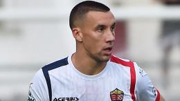 Tocca 100 partite con la stessa maglia ed &egrave; sempre pi&ugrave; un leader della squadra, l'&laquo;uomo ovunque&raquo; &egrave; qui