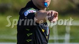 Arbitro contestato ci va gi&ugrave; pesante con le squalifiche, la settimana dopo va a tifare contro