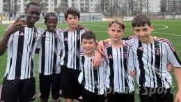 Una tripletta sensazionale e una grande prestazione corale: la Juventus riparte con dieci reti!