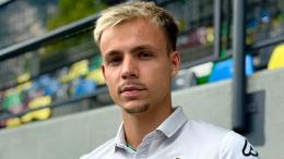 Il grande ex di turno non perdona, la squadra rivelazione del campionato silura la squadra schiacciasassi a casa sua