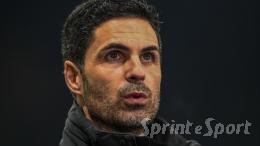 Brighton-Arsenal, H&uuml;rzeler esplode: &laquo;Questo non &egrave; calcio&raquo;, la Premier di nuovo sotto accusa