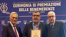 Il Presidente Nico Pertosa insignito della Benemerenza LND