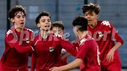 Finale da togliere il fiato: la punta rilancia la corsa alla vetta ed il brivido all'ultimo secondo