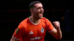 &Egrave; l'inizio di una nuova era! Tripletta della stella, 7 gol alla squadra di Fedez e prima vittoria di sempre