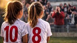 Frasi sessiste a bambine di 11 anni durante una partita di calcio: &laquo;Cambiate sport, giocate con le femmine&raquo;