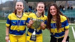 Il rigore non c'&egrave;, lei lo sbaglia apposta: nel giorno della festa, Parma campione in campo e nel fair play