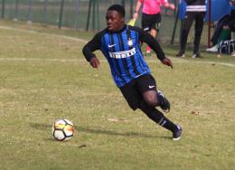 Gnonto imprendibile, l'Inter passa in casa del Genoa