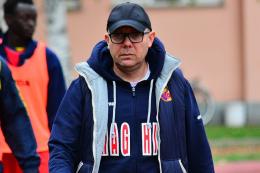 Stagione finita per l'allenatore e pioggia di squalifiche,  la società non ci sta: «Non siamo dei delinquenti»