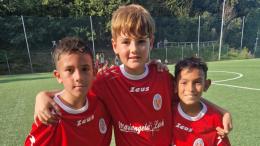 La corsa per la gloria continua: gialloneri e rossazzurri all'ultimo atto