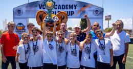  Ѐ tutto vero! La Bruinese 2011 torna in Italia con la Valencia Academy World Cup fra le mani