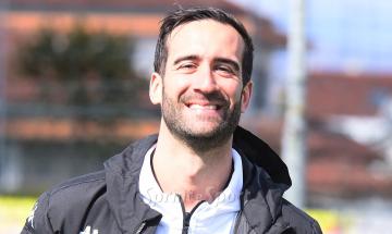 Esonero clamoroso! L'outsider dice addio all'allenatore 4° in classifica e in lotta per l'Élite